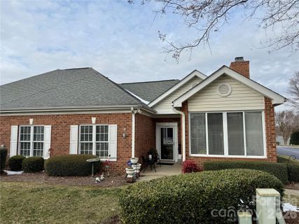 8577 Highland Glen Drive