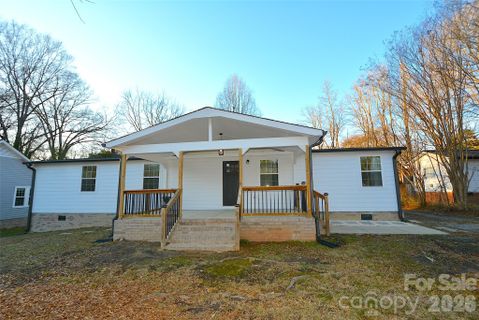 5000 Forestmont Drive sold home in Eastwood Forest, Matthews, NC