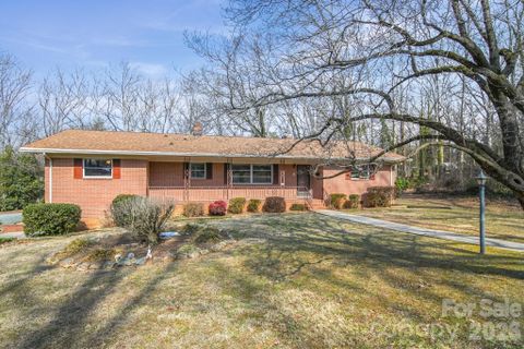 701 E Oakwood Avenue active home in Forest Hills, Albemarle, NC