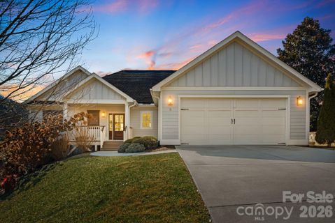 5 Magnolia Farms Drive sold home in Magnolia Farms, Asheville, NC