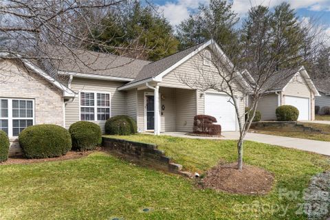 92 Wiltshire Circle pending home in Stafford Crossing, Fletcher, NC