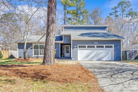 10920 Fox Mill Lane sold home in Provincetowne, Charlotte, NC