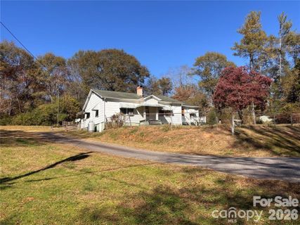 206 Railroad Street