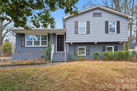 5931 Amity Place