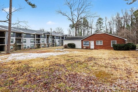 500 Tom Hunter Road