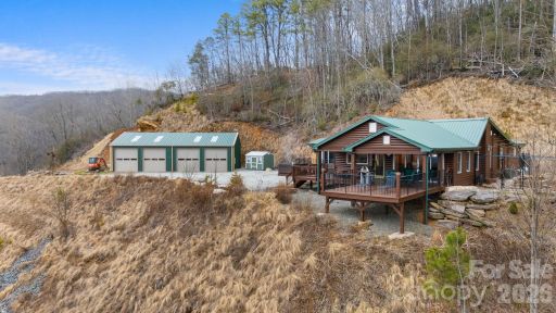 833 Fox Run Road