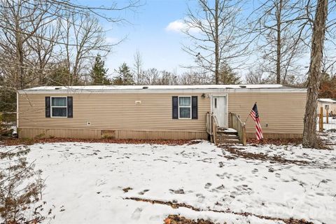1846 Apple Blossom Road