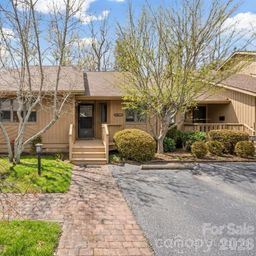 605 Red Oak Drive