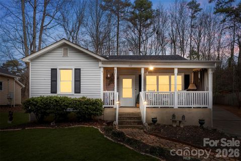 107 Oakland Road