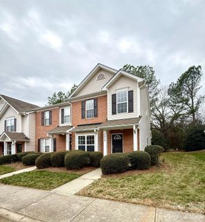 8056 Stoneham Court sold home in Summerfield, Matthews, NC