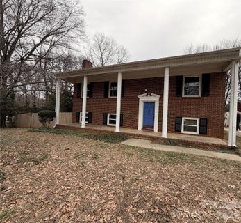 809 Forestbrook Drive