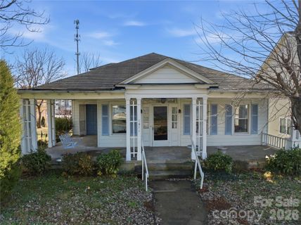 1011 Ashe Avenue