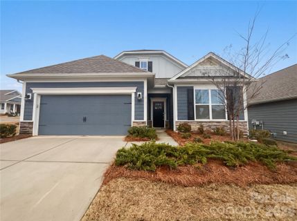 5007 Grand Champion Court pending home in The Farm At Ingleside, Iron Station, NC