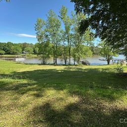 6718 Emerald Isle Drive
