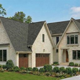 1205 Meadowood Lane