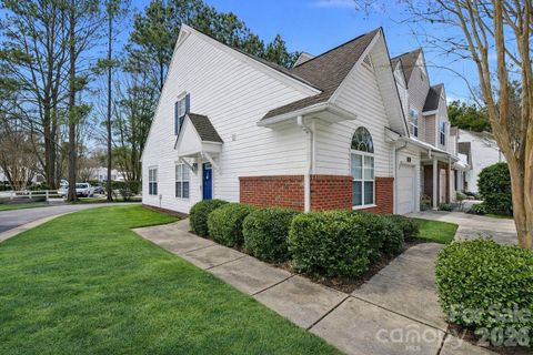 Homes in Holly Ridge, Charlotte