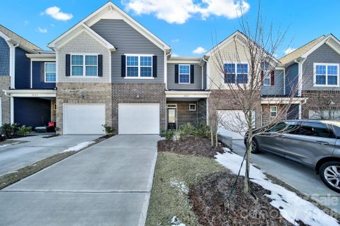 8027 Scarlet Maple Lane sold home in Windhaven, Fort Mill, SC