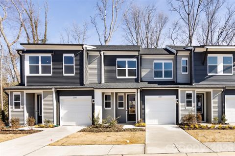 6005 Longar Lane