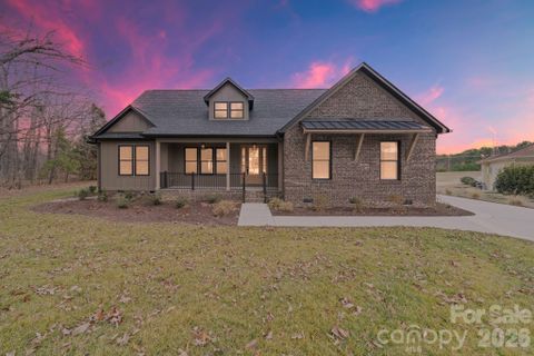603 Turnberry Court sold home in Muirfield, Albemarle, NC