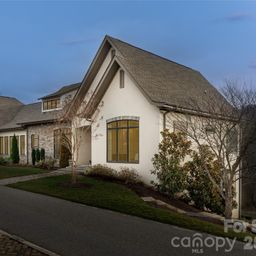 22 Snap Dragon Court