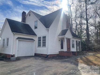 110 N Academy Street