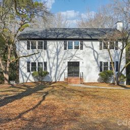 1216 Old Farm Road