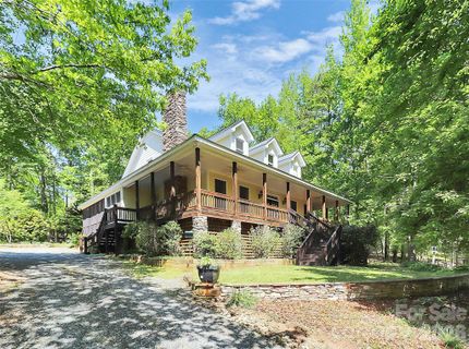 729 Lochaven Road