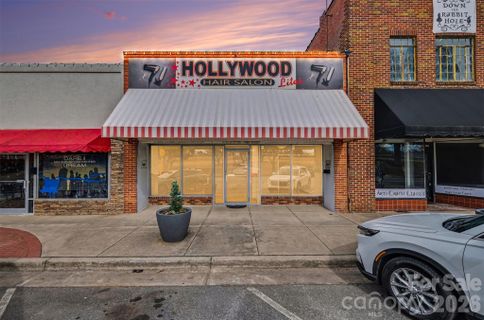 136 W Virginia Avenue