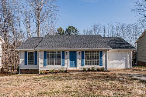8528 Woodford Bridge Drive sold home in Wedgewood, Charlotte, NC