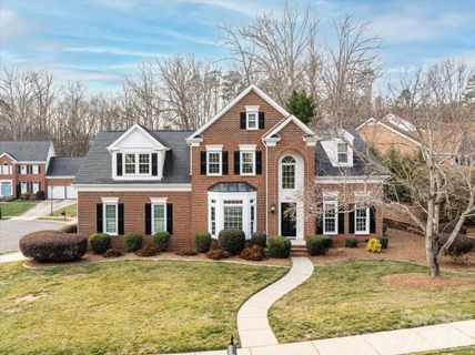 425 Clairview Lane