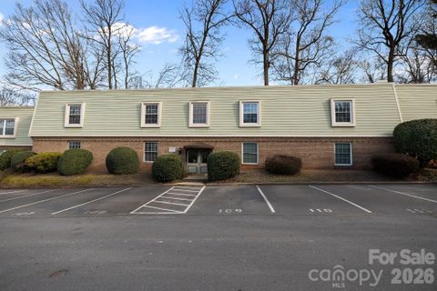 2638 Park Road