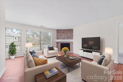 1612 Sharon Road