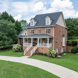 1221 Willow Creek Drive