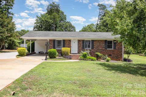 2028 Rock Springs Circle sold home in Country Valley, Denver, NC