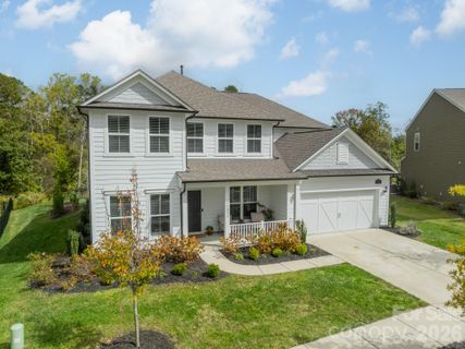 13832 Water Terrace Drive pending home in Olmsted, Huntersville, NC