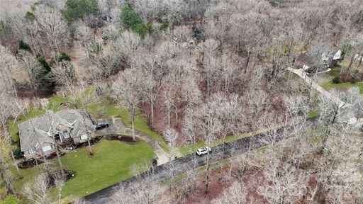 21 Lake Stone Drive