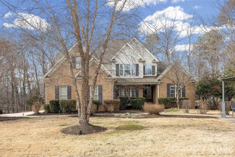 2409 Valelake Road sold home in The Glades At Windswept Cove, York, SC