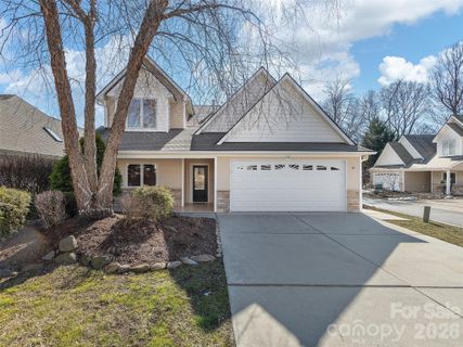 40 Beekeeper Trail sold home in Bee Tree Village, Swannanoa, NC