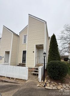 220 Wildwood Drive pending home in Eastwood Village, Salisbury, NC