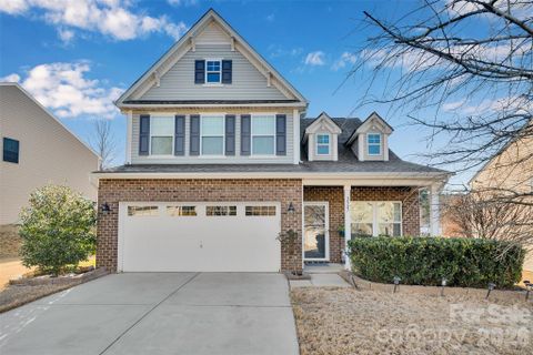 2527 Courtland Drive pending home in Oaks At Clover, Clover, SC