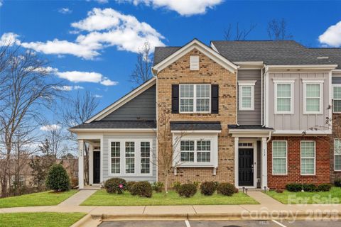 554 Dorman Street sold home in Beatty Woods, Belmont, NC