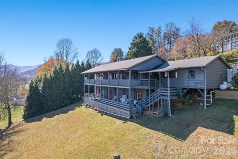 Homes in The Midlands, Waynesville