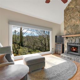 150 Racquet Club Villas Drive