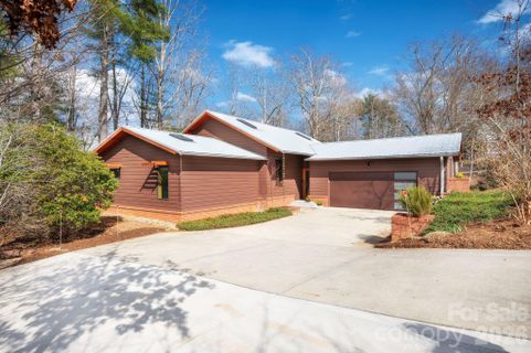 521 Wood Thrush Court sold home in Ashley Woods, Arden, NC