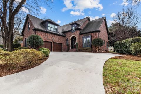 7618 Vistaview Drive sold home in 100 Norman Place, Cornelius, NC