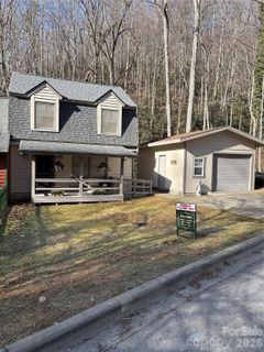 5 Creekside Drive sold home in Creekside Villas, Maggie Valley, NC