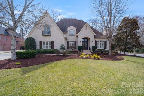 1400 War Admiral Lane