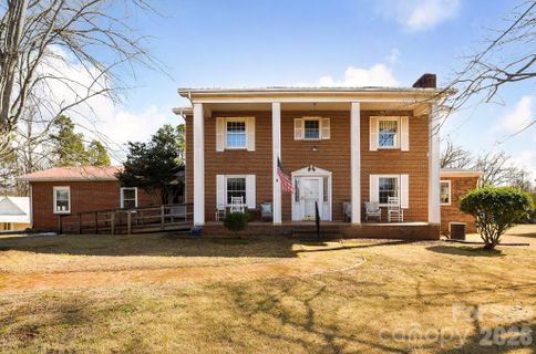 171 Lakey Road