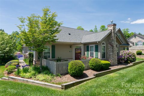 55 Outlook Circle pending home in Craggy View Cottages, Swannanoa, NC