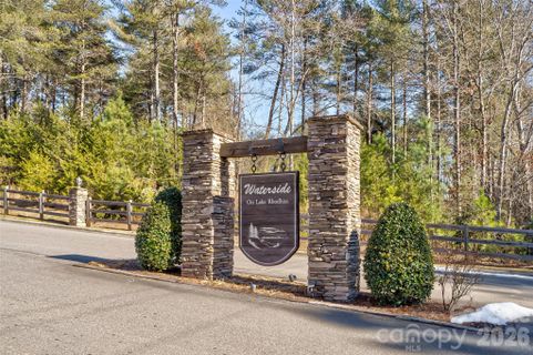 3252 Peninsula Pointe Drive